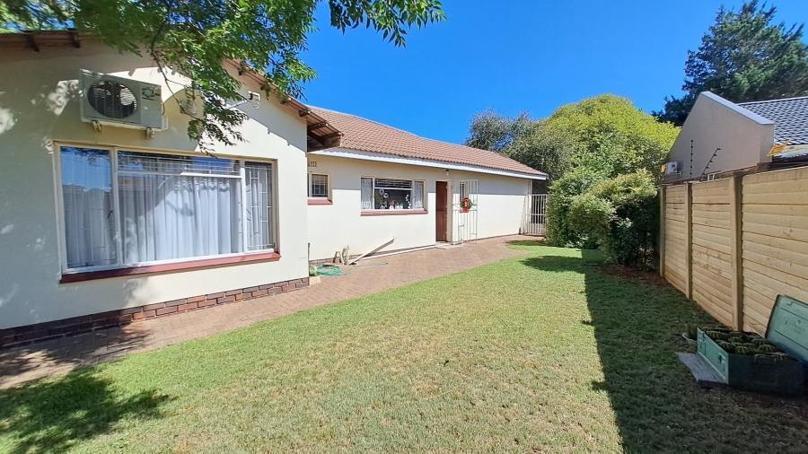 3 Bedroom Property for Sale in Langenhovenpark Free State